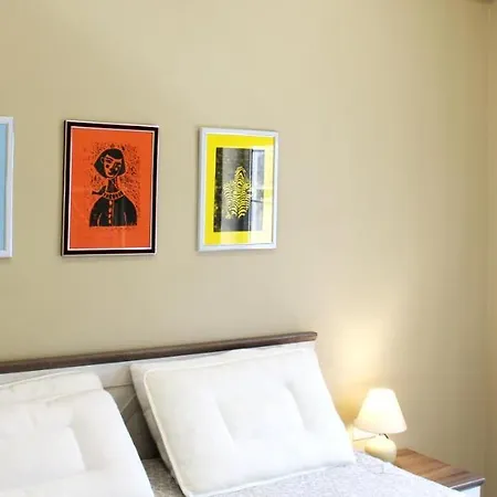 2v1 - Blloku Ls Appartement Tirana