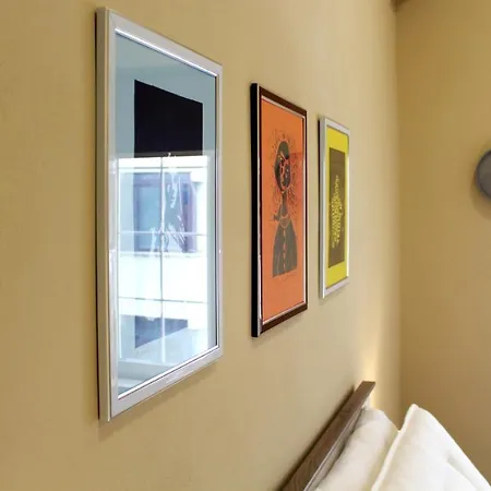 アパート 2v1 - Blloku Ls ティラナ