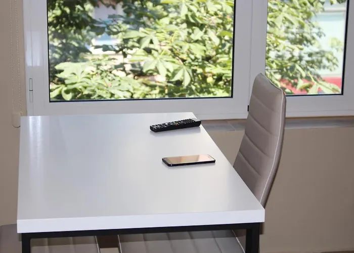 شقة 2v1 - Blloku Ls